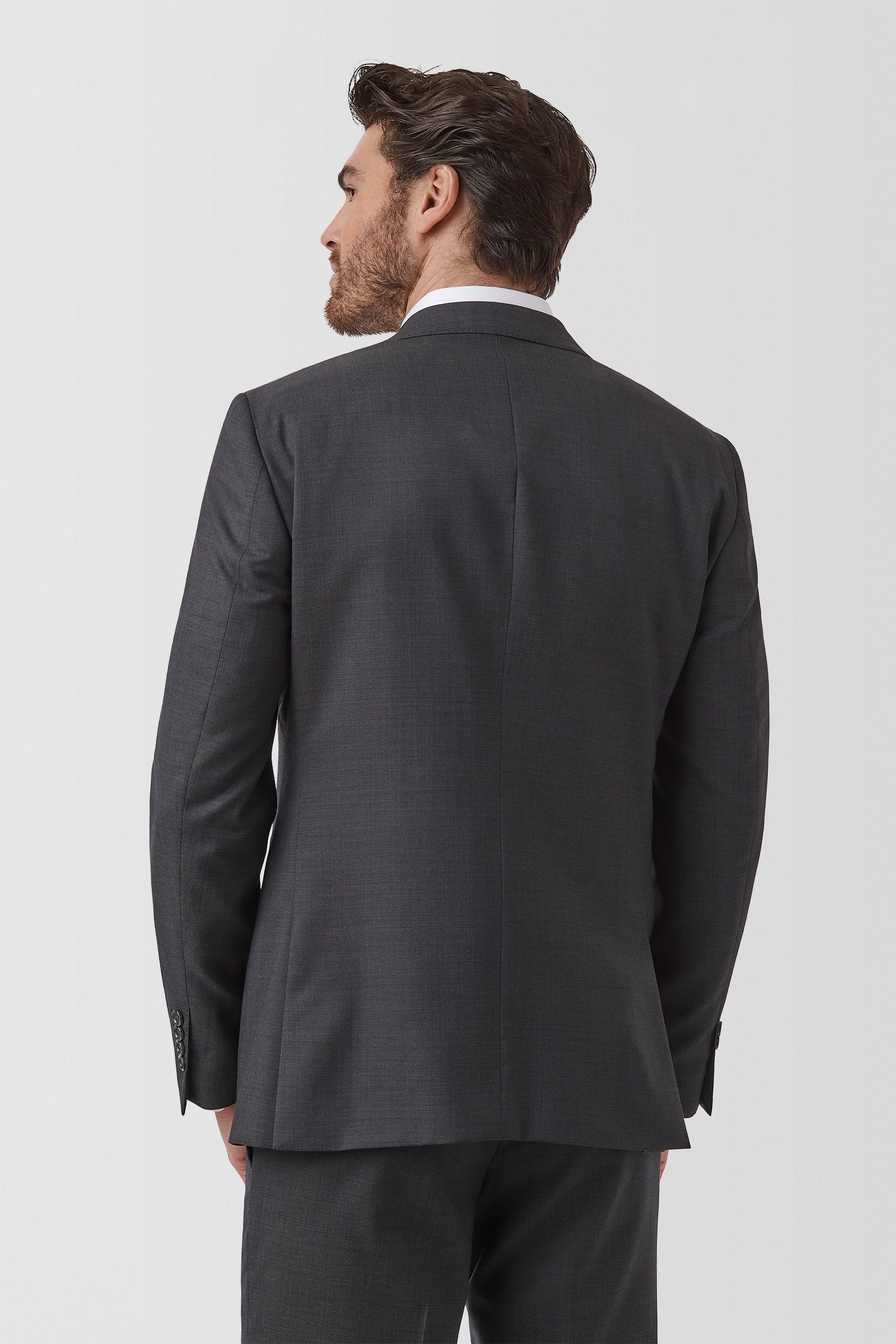 F2800_RANGE-JACKET_PCET0017C1_CHR_3_gqk84u_1759980566