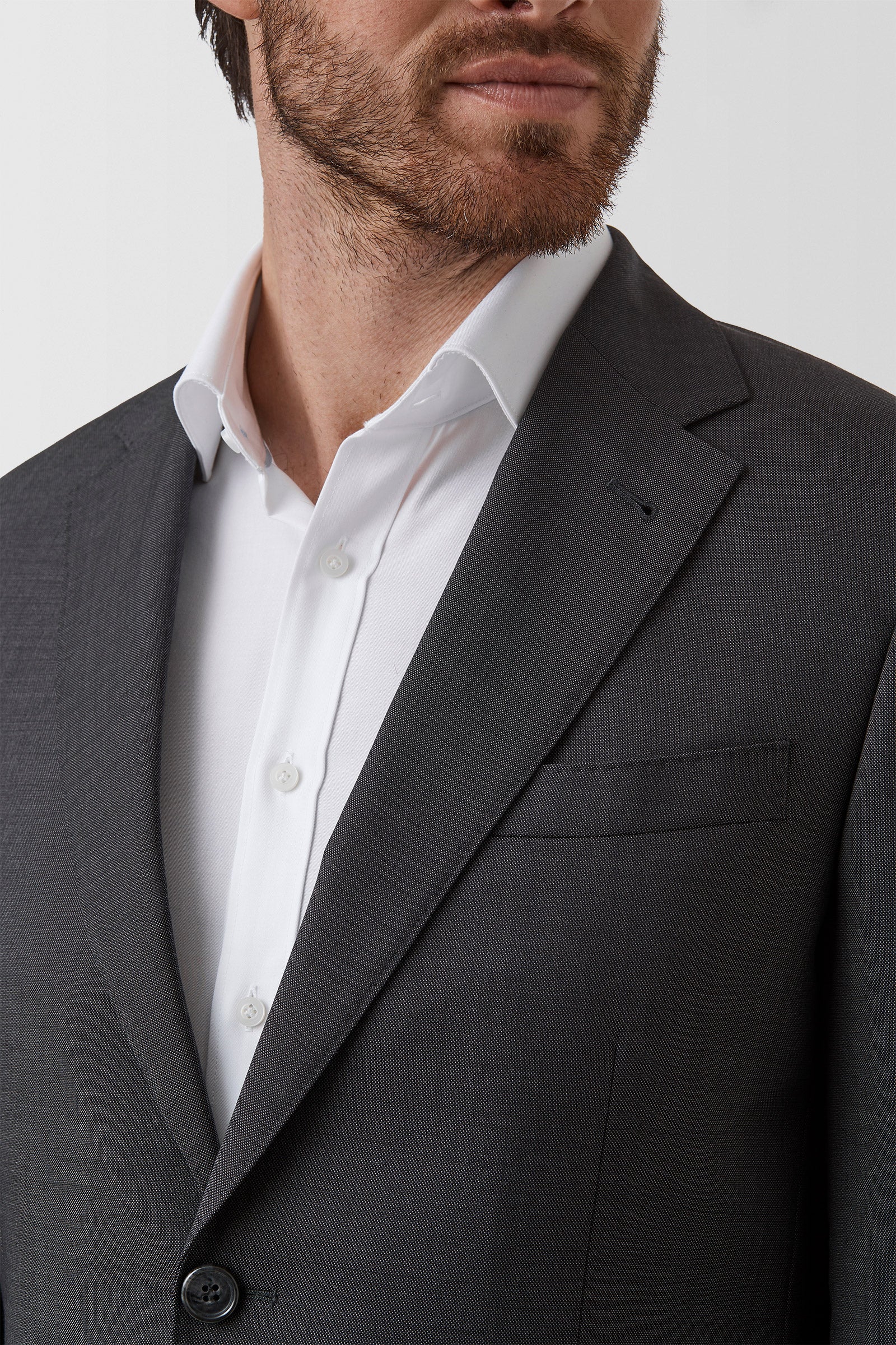F2800_RANGE-JACKET_PCET0017C1_CHR_4_nfbpni_1759980589