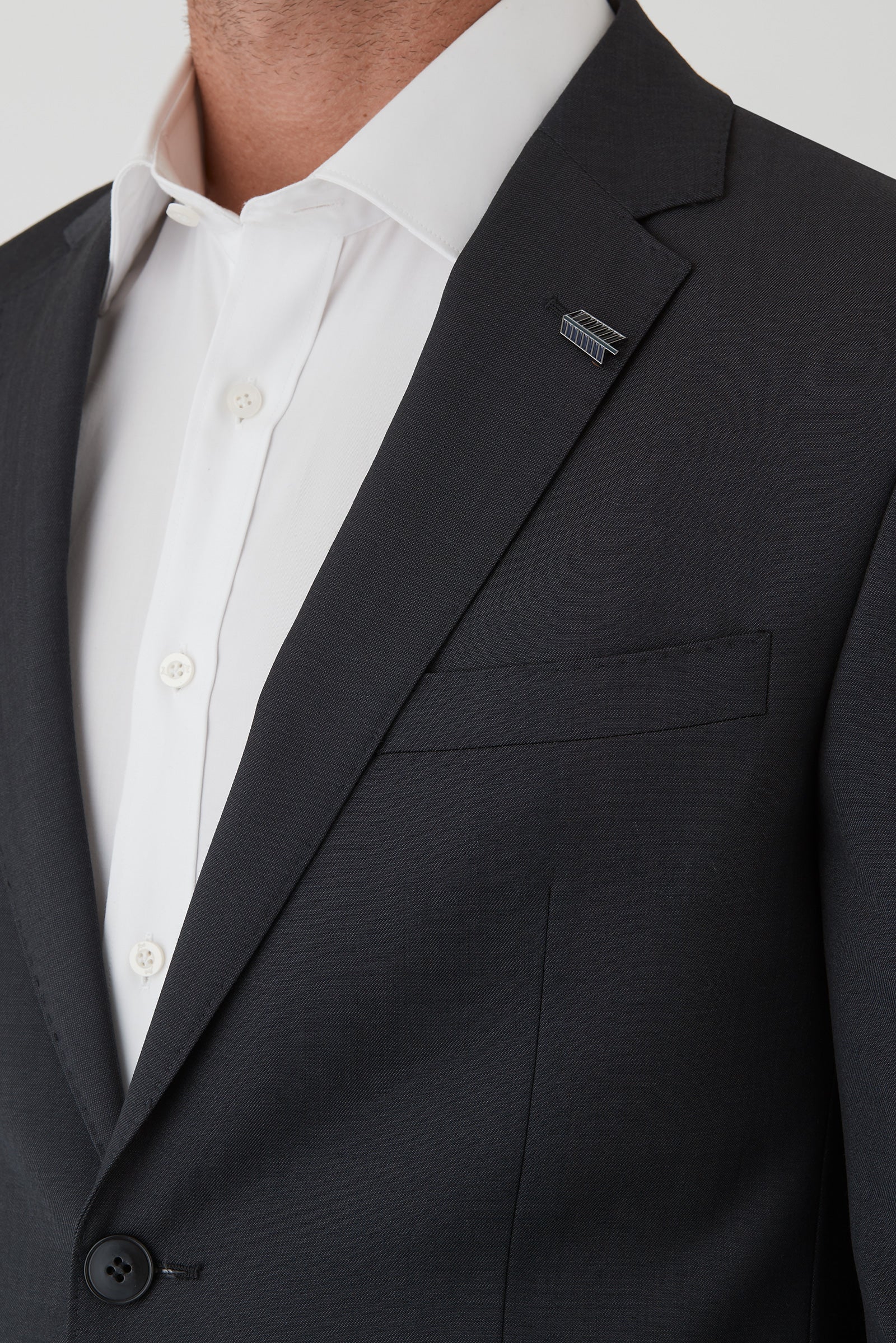 FGI614_BETA-JACKET_PGEI0046C1_CHR_4_lyr9hl_1740364825
