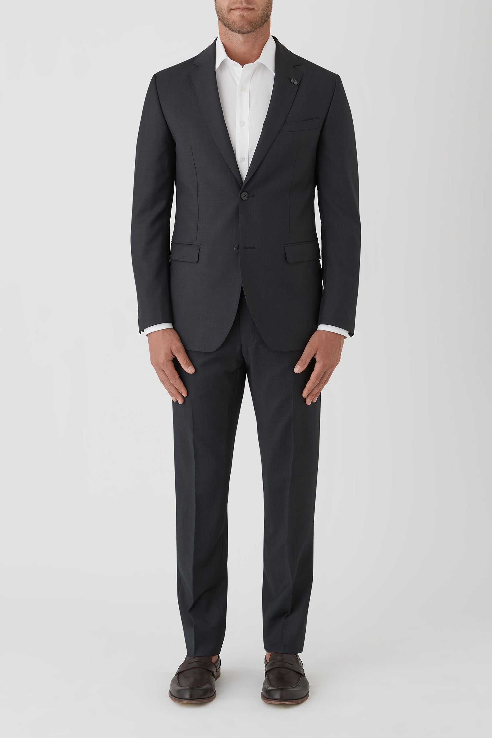 FGI614_BETA-JACKET_PGEI0046C1_CHR_5_xnuz8a_1740364844
