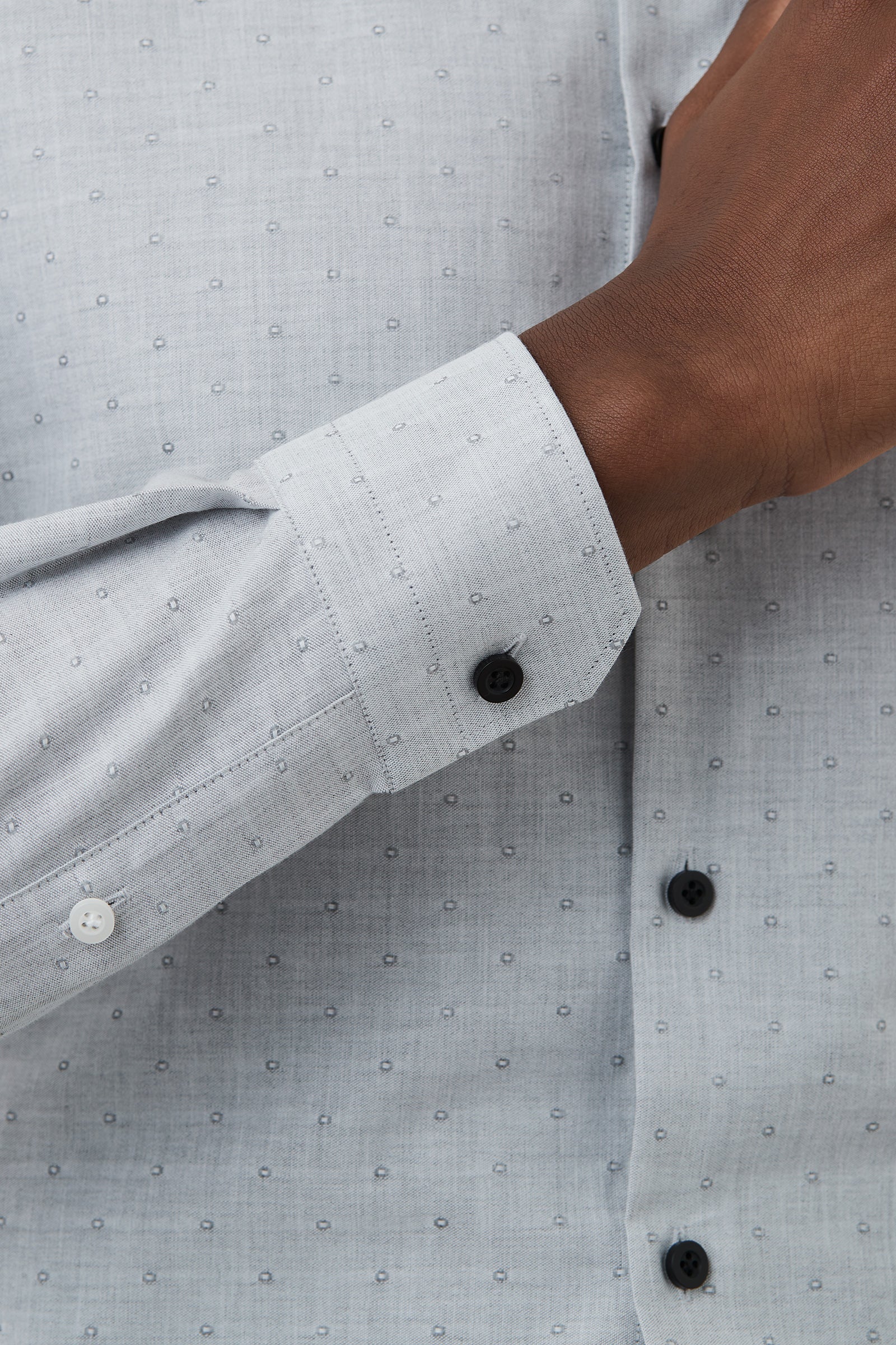 FGU669_MOTION-SHIRT_PGHU000669_LGR_5_cu5dmo_1749172896