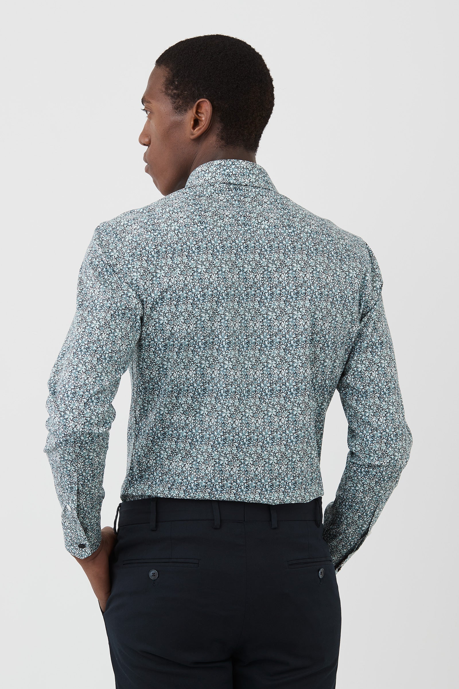 FGU674_MOTION-SHIRT_PGHU000674_MNT_3_psydhl_1749172898