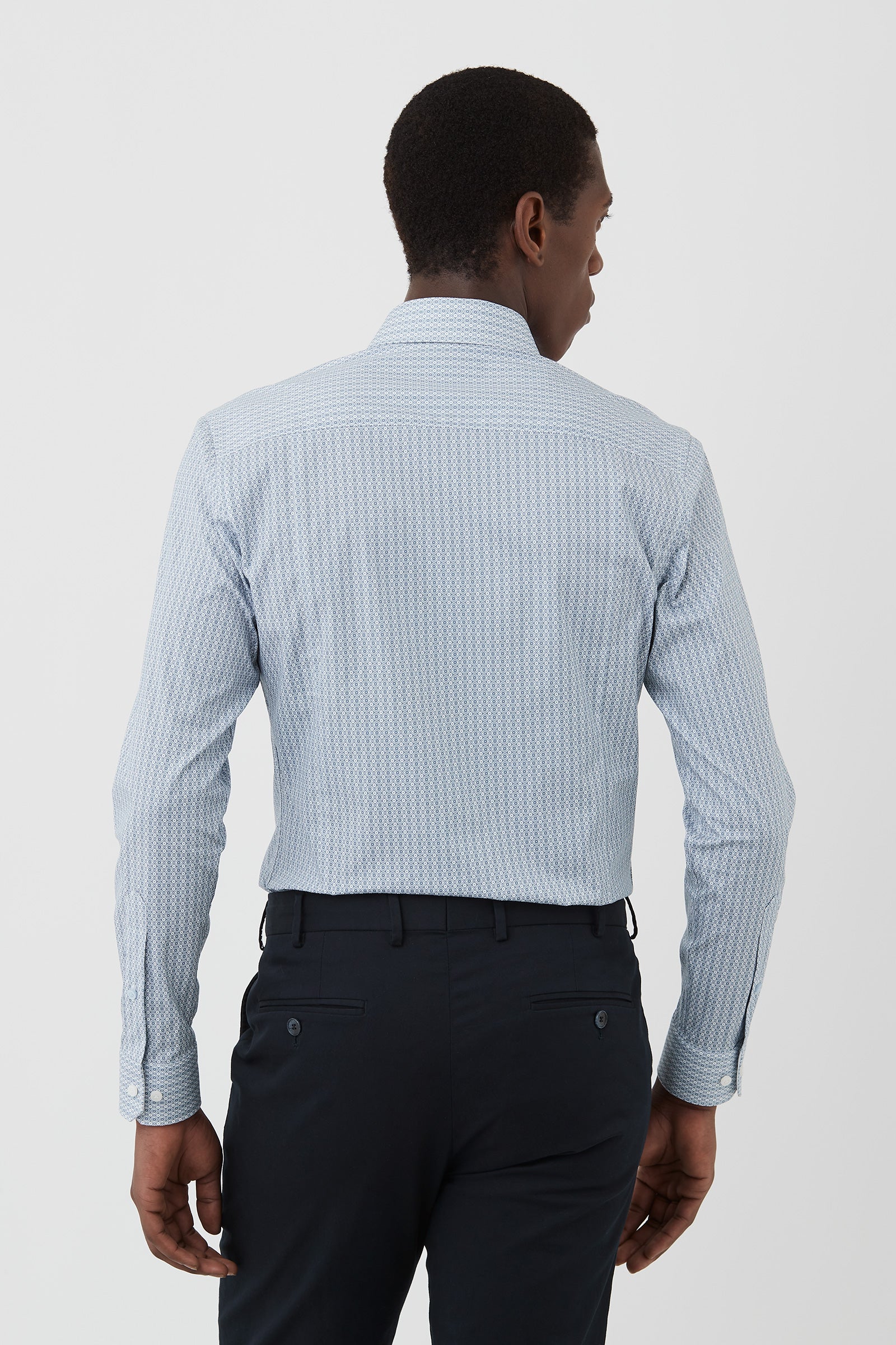 FGU676_MOTION-SHIRT_PGHU000676_SKY_4_iirodu_1749172913