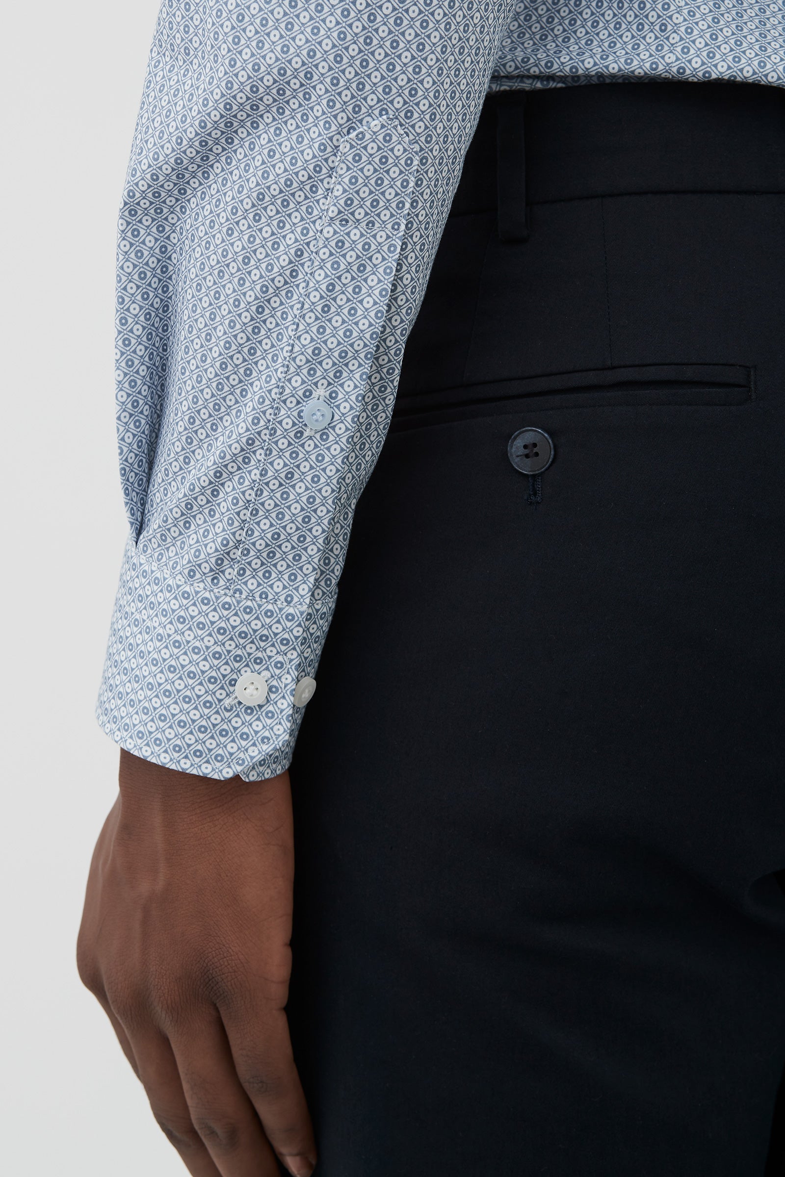 FGU676_MOTION-SHIRT_PGHU000676_SKY_5_egqdnp_1749172916