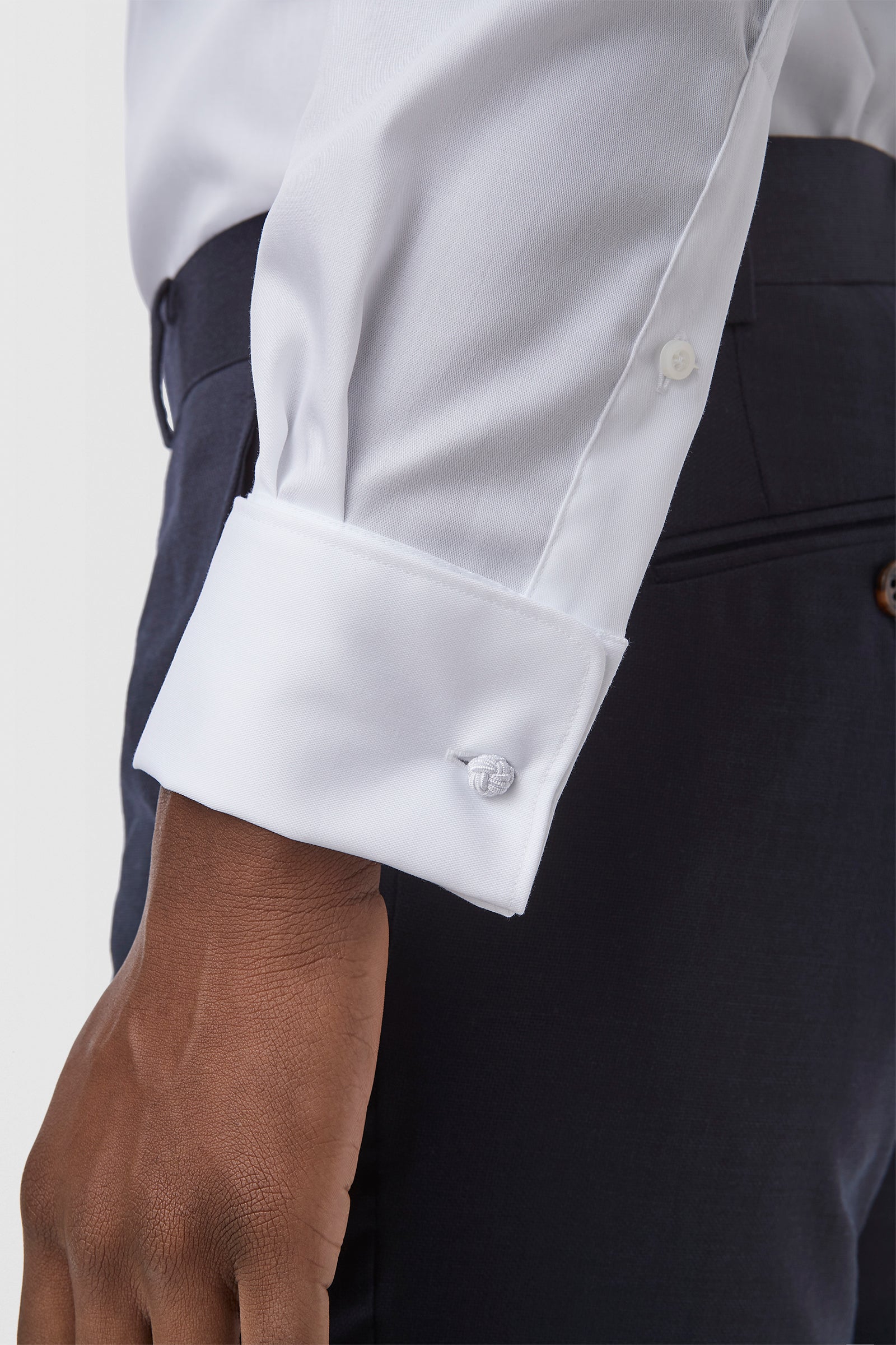 FGW014_WESTGARTH-SHIRT_PCHT000012_WHT_4_lnxpip_1759722494