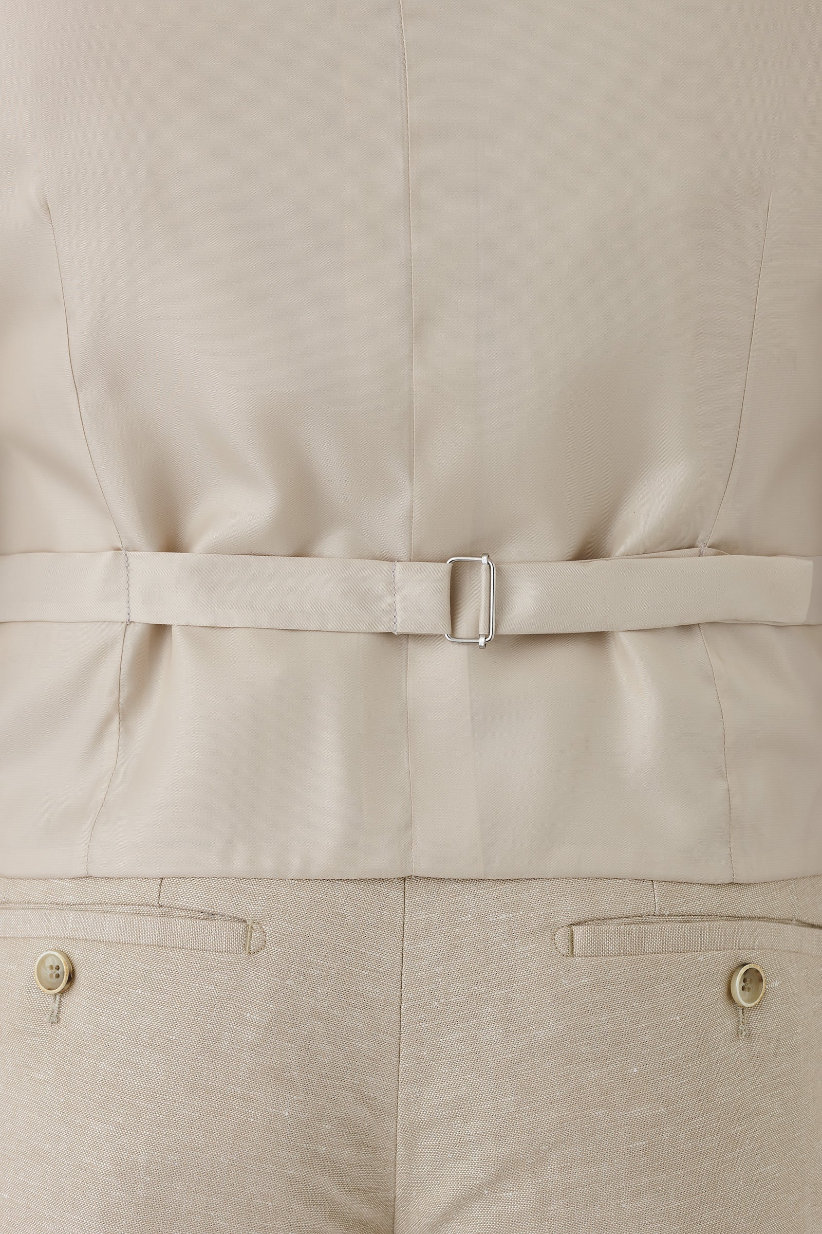 FJD800_MIGHTY-VEST_PGEG0027V1_SAN_4_qupxy3_1730920514
