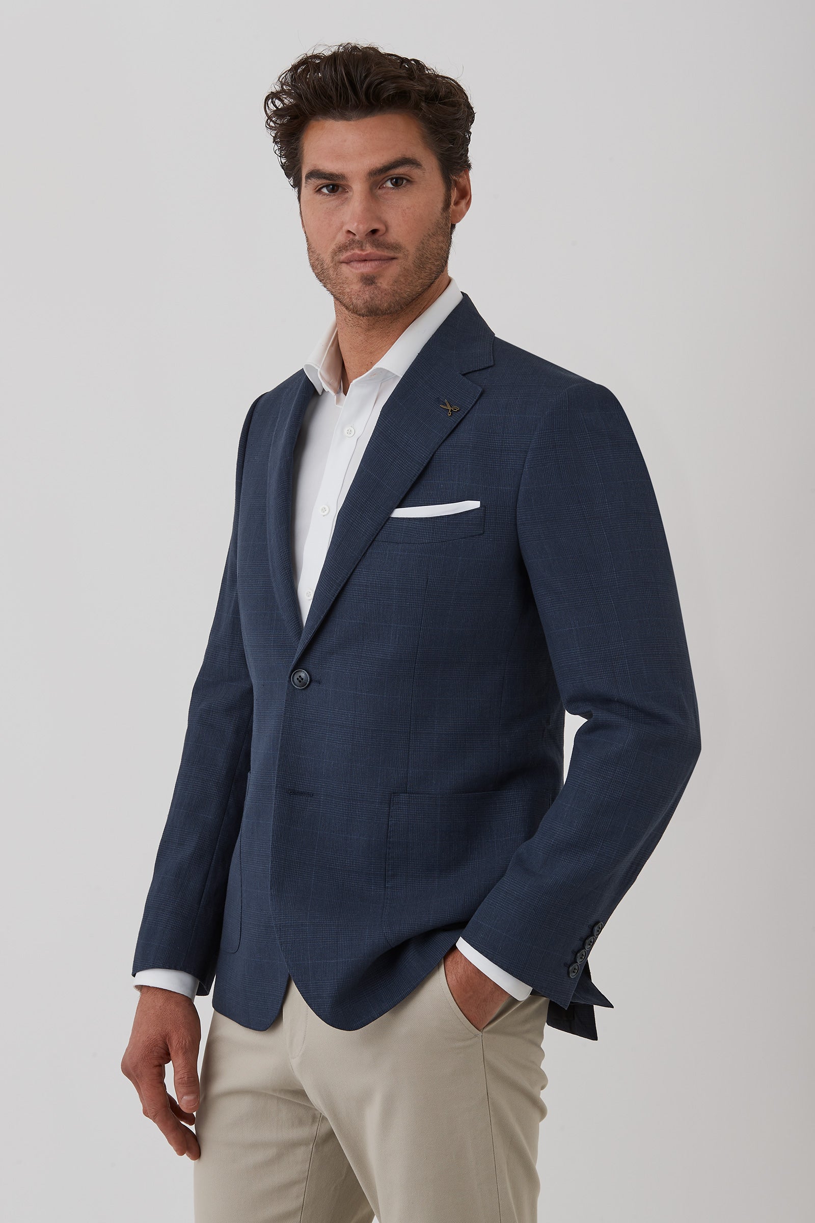 FJU900_GUARD-JACKET_PJCU000900_NVY_2_et54ns_1747628328