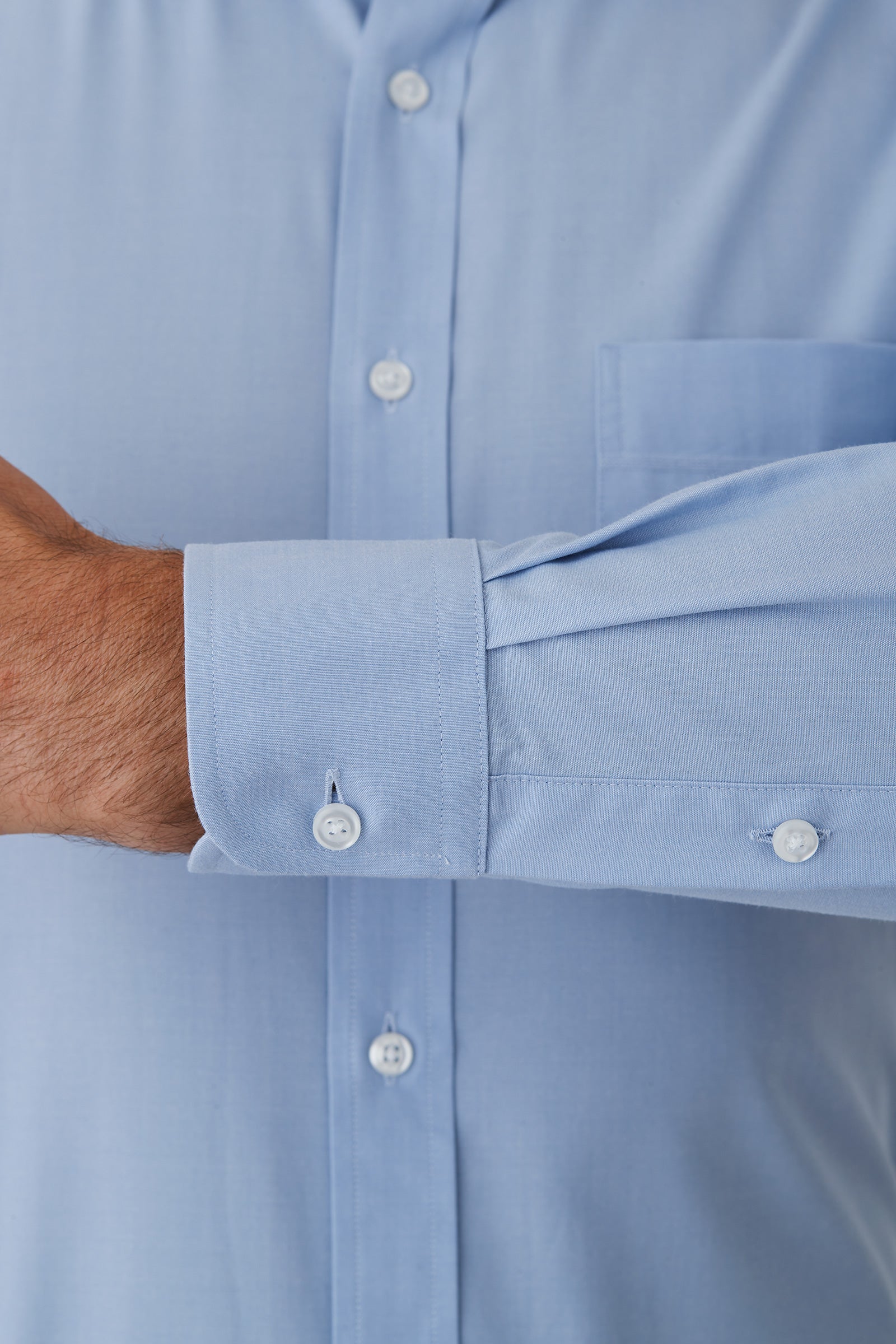 Detail shot of rounded cuff on Ganton Business Shirt