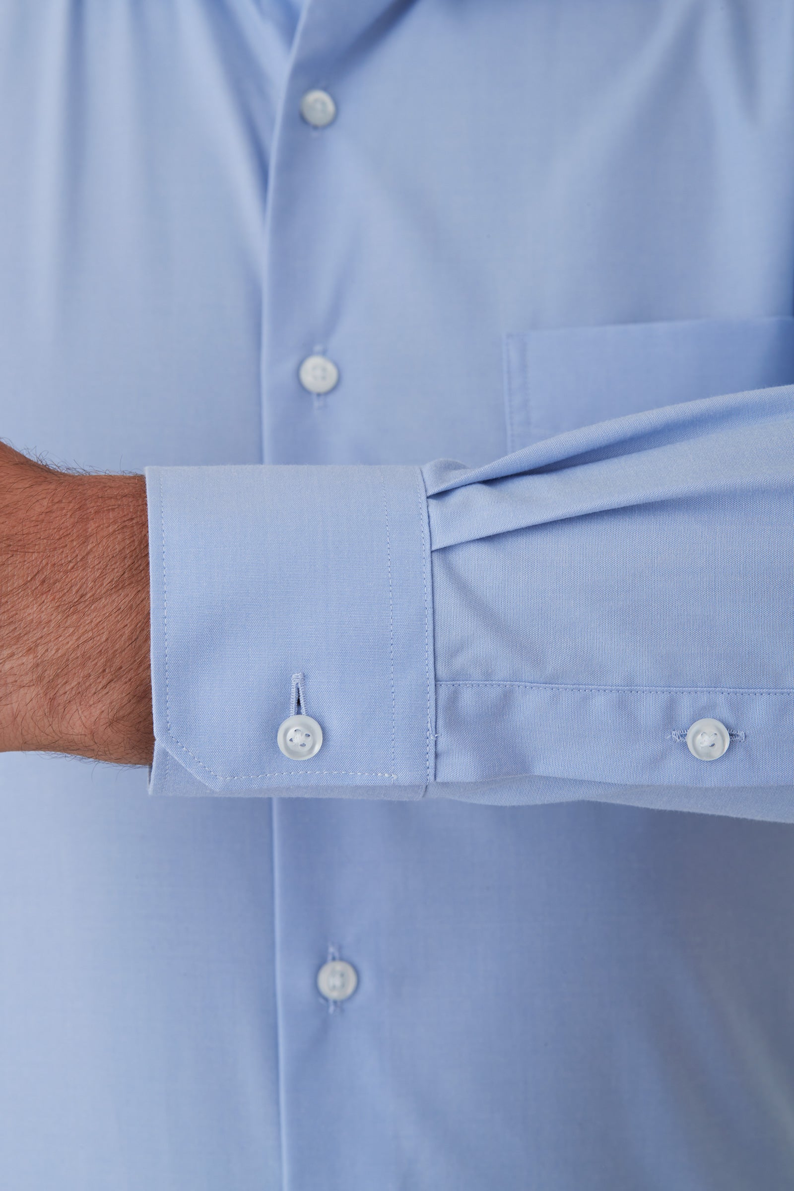 FN1000_AC_GOLD-LABEL_PNHSS00002_SKY_4_tn5zsu_1753808691