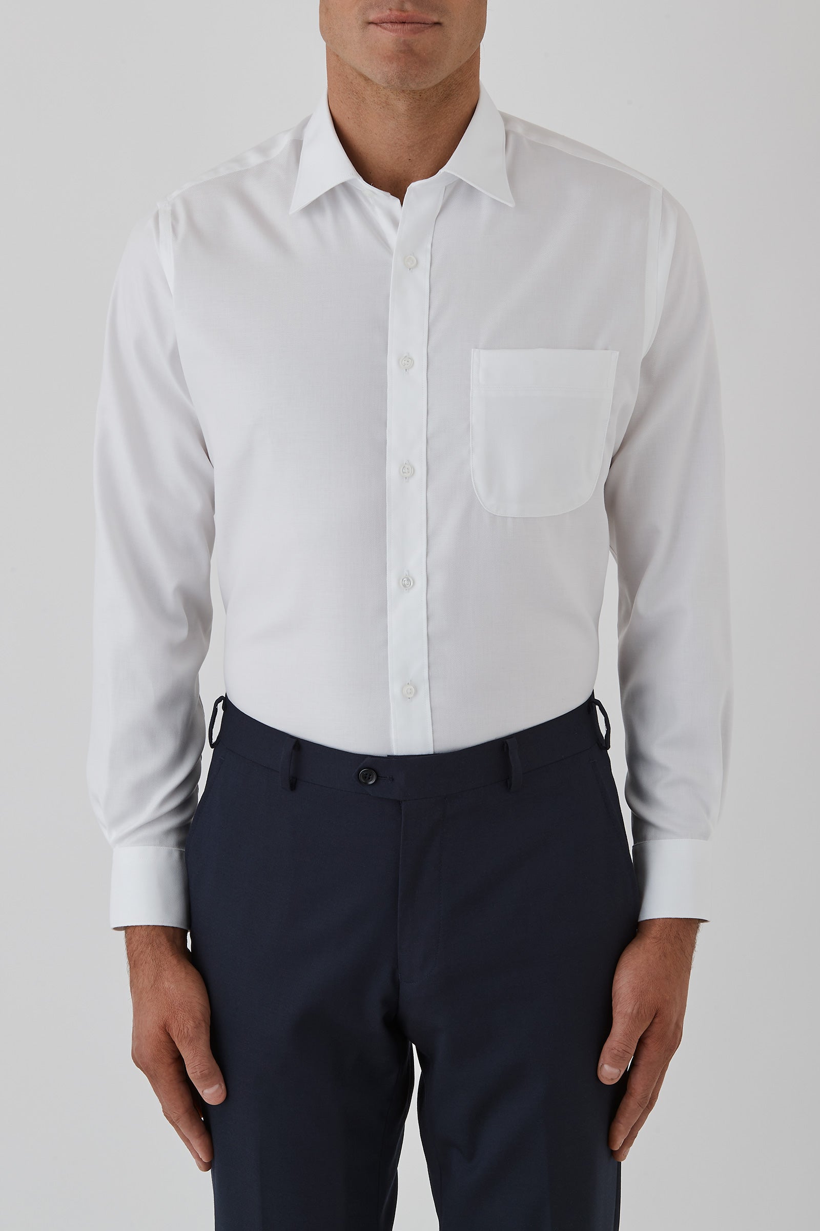 FN1040_WINDSOR_PNHSS00013_WHT_3_tuqugo_1753410036