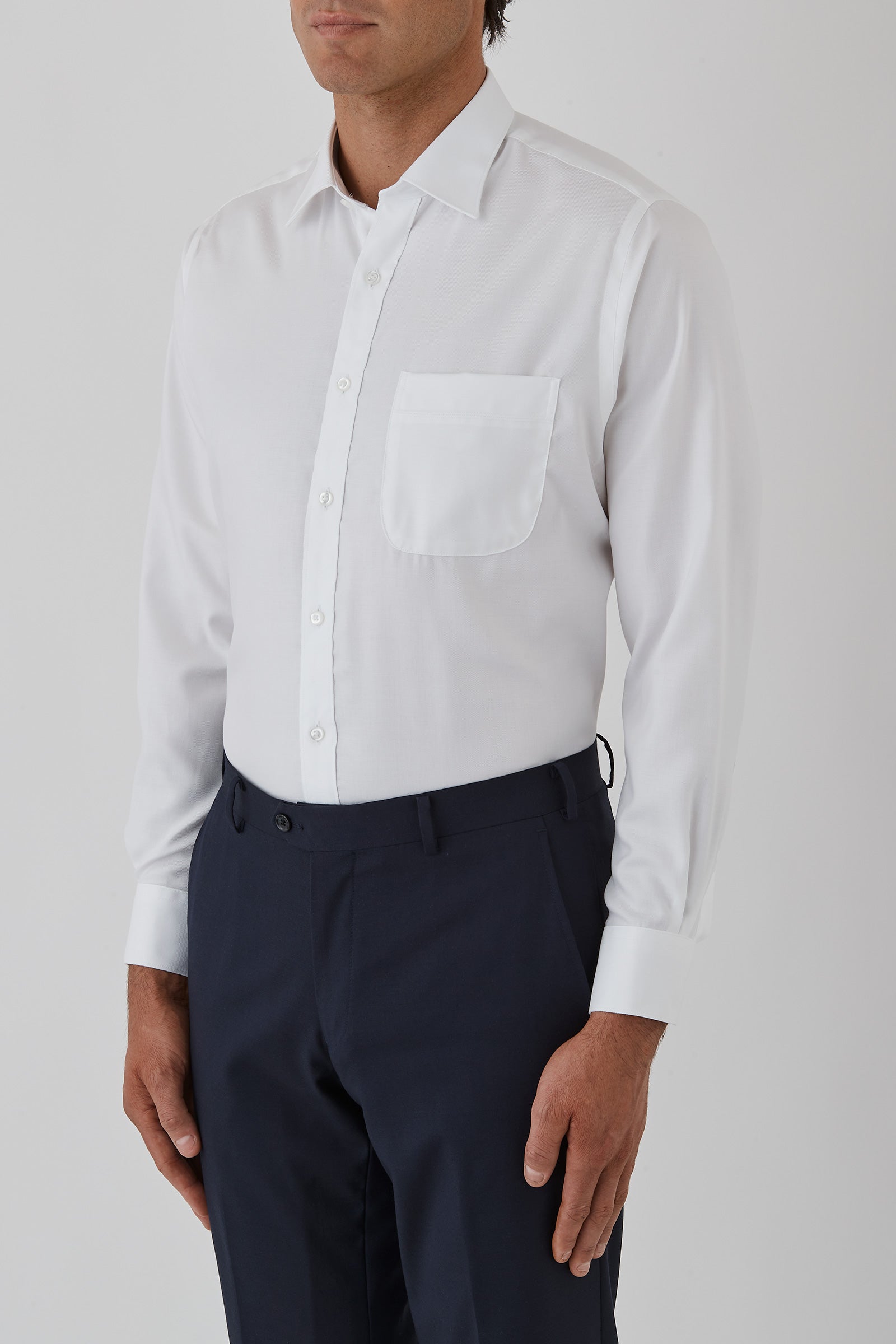 FN1040_WINDSOR_PNHSS00013_WHT_4_sgdmdu_1753410037