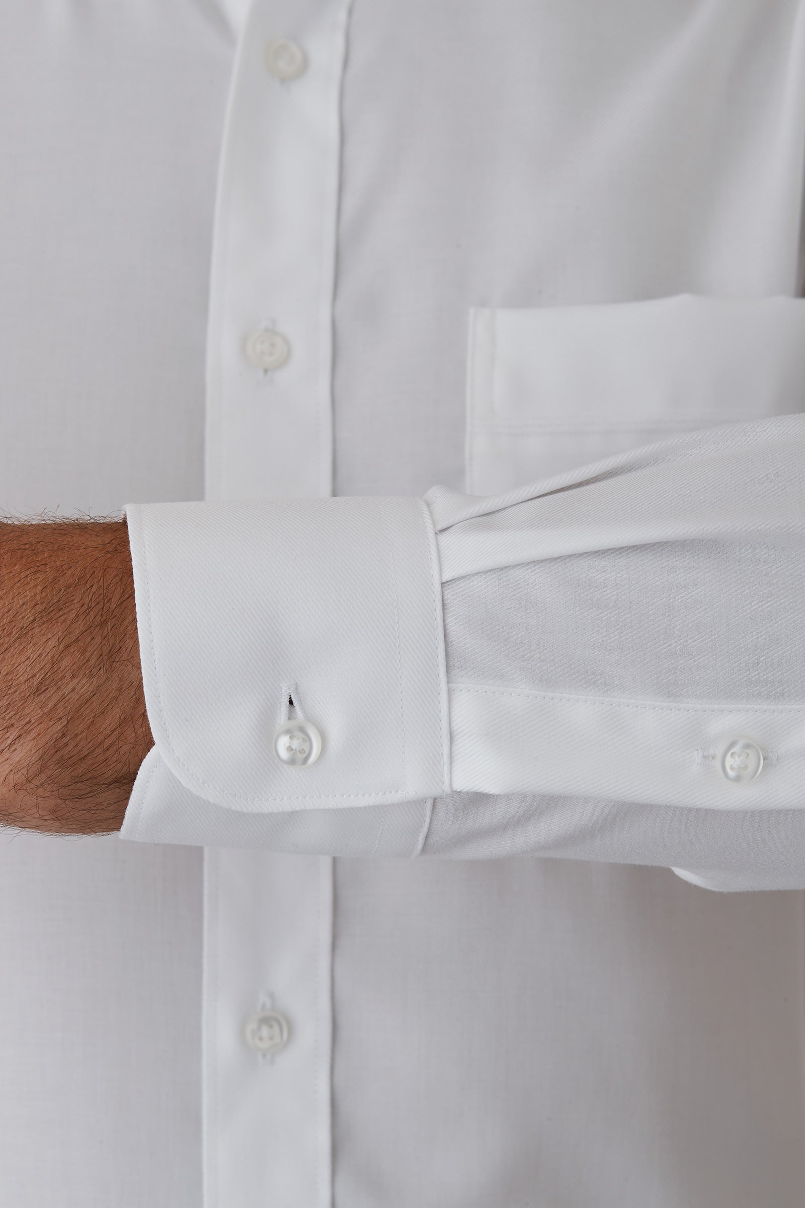 FN1040_WINDSOR_PNHSS00013_WHT_6_dctyue_1753410039