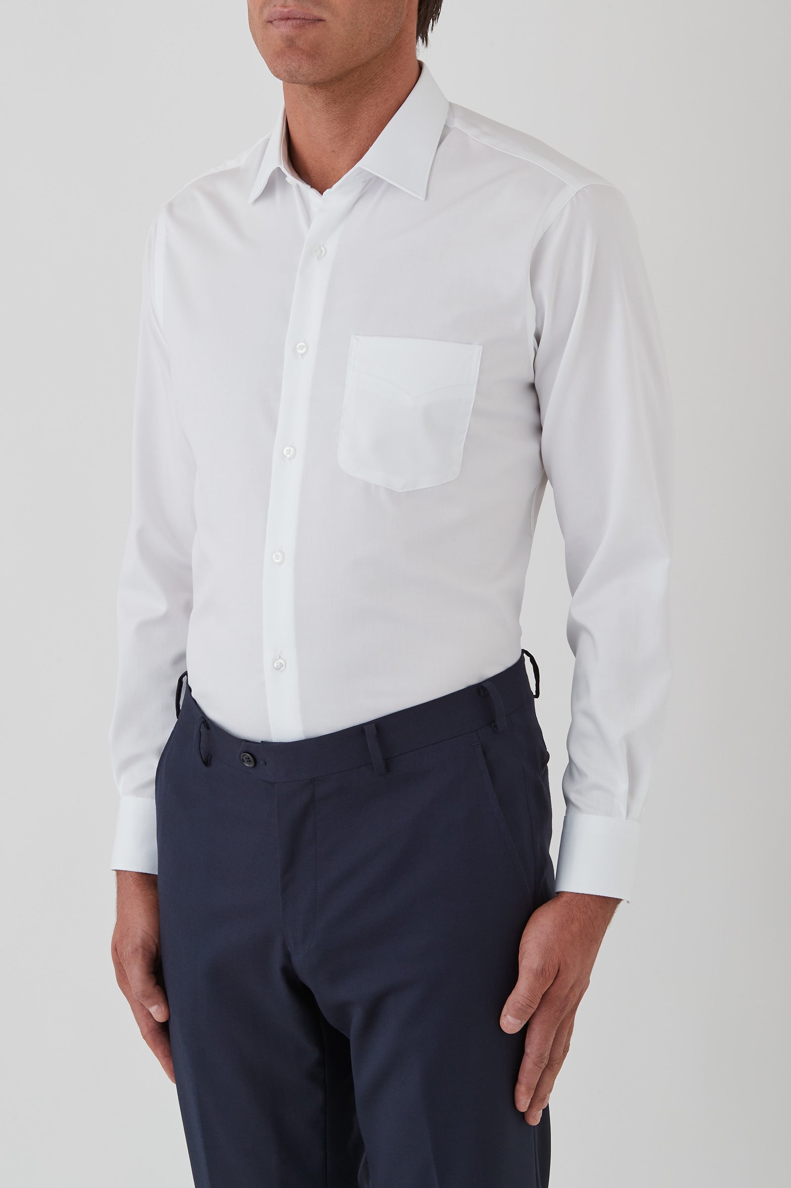 FN1057_RONAN_PNHSS00020_WHT_4_gty84a_1753410103