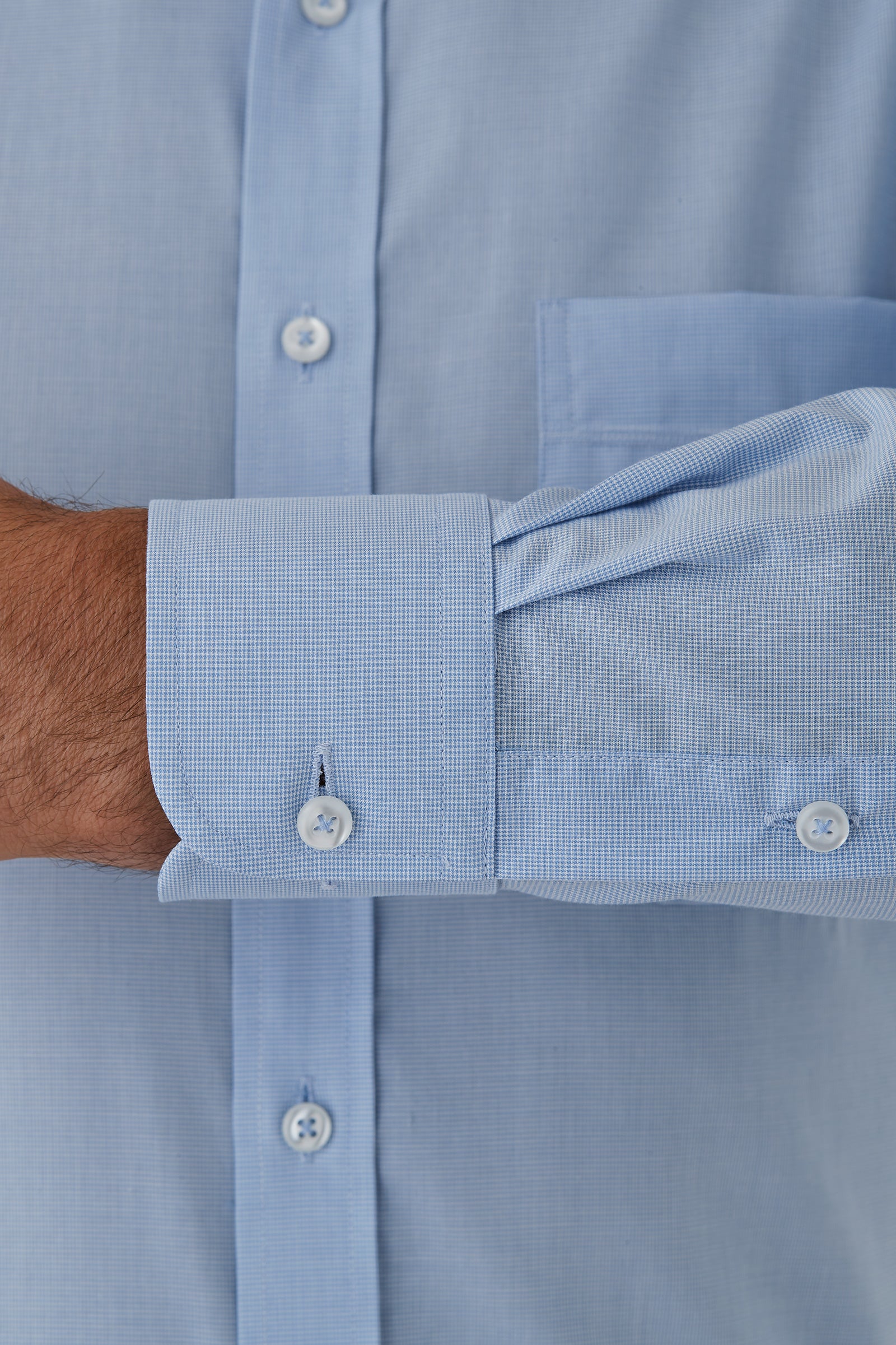 FN1122_MITCHEL_PNHSS00031_SKY_6_vuboqv_1753410163