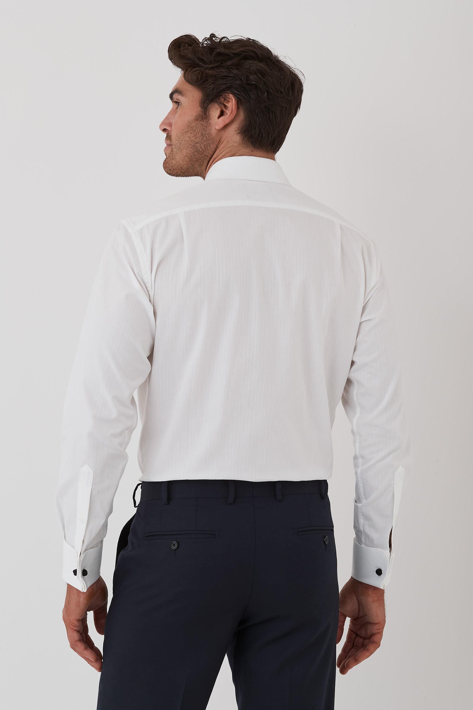 FN2512_CHISWICK-SHIRT_PNHU002512_WHT_4_qtqu76_1756058233