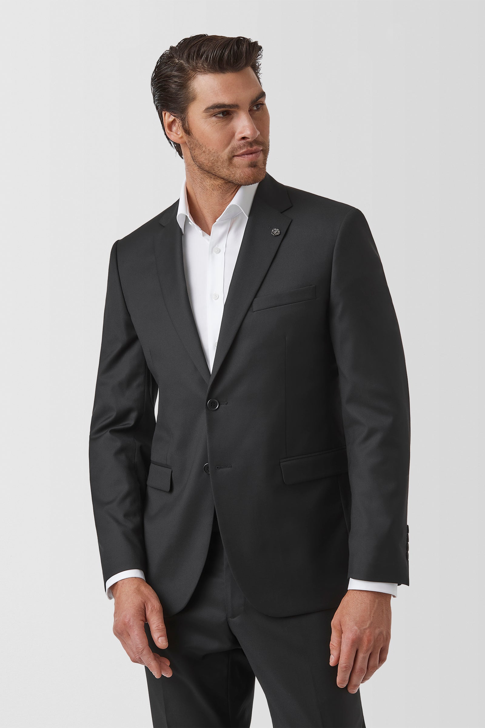 FYF001_SERRA-JACKET_PYEF0003C1_BLK_2_labii5_1759773498