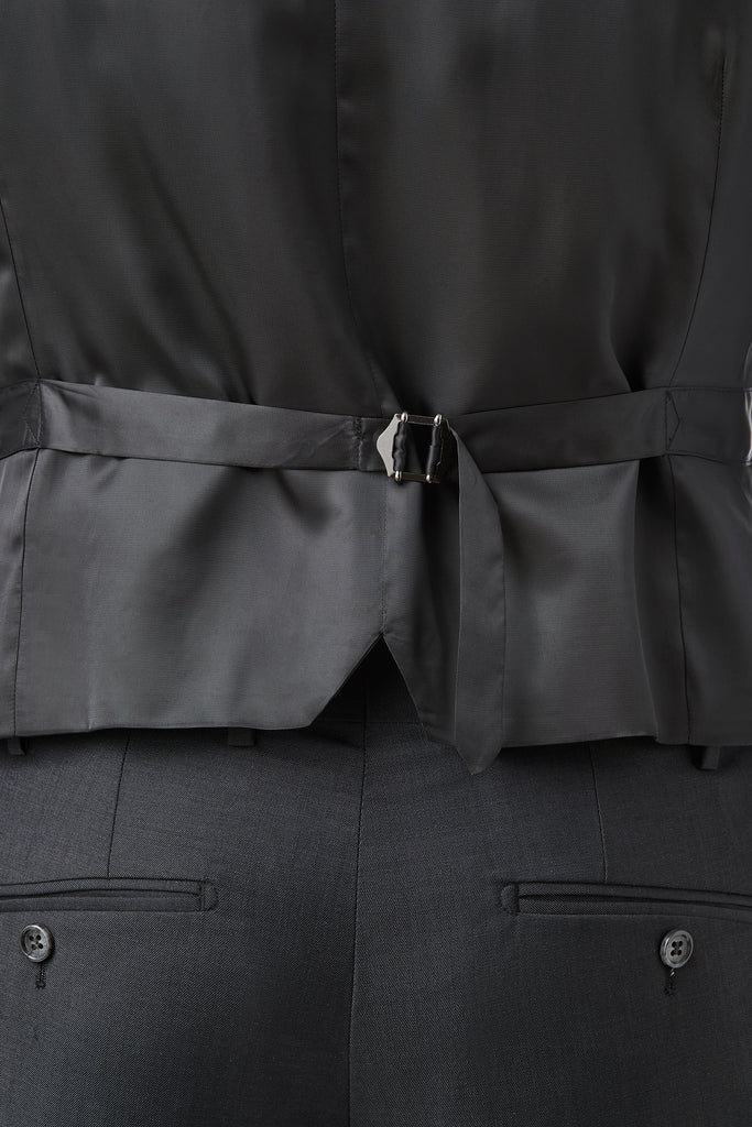 FCT502_FAWKNER-VEST_PCET0502V1_CHR_4_xel001_1759718291