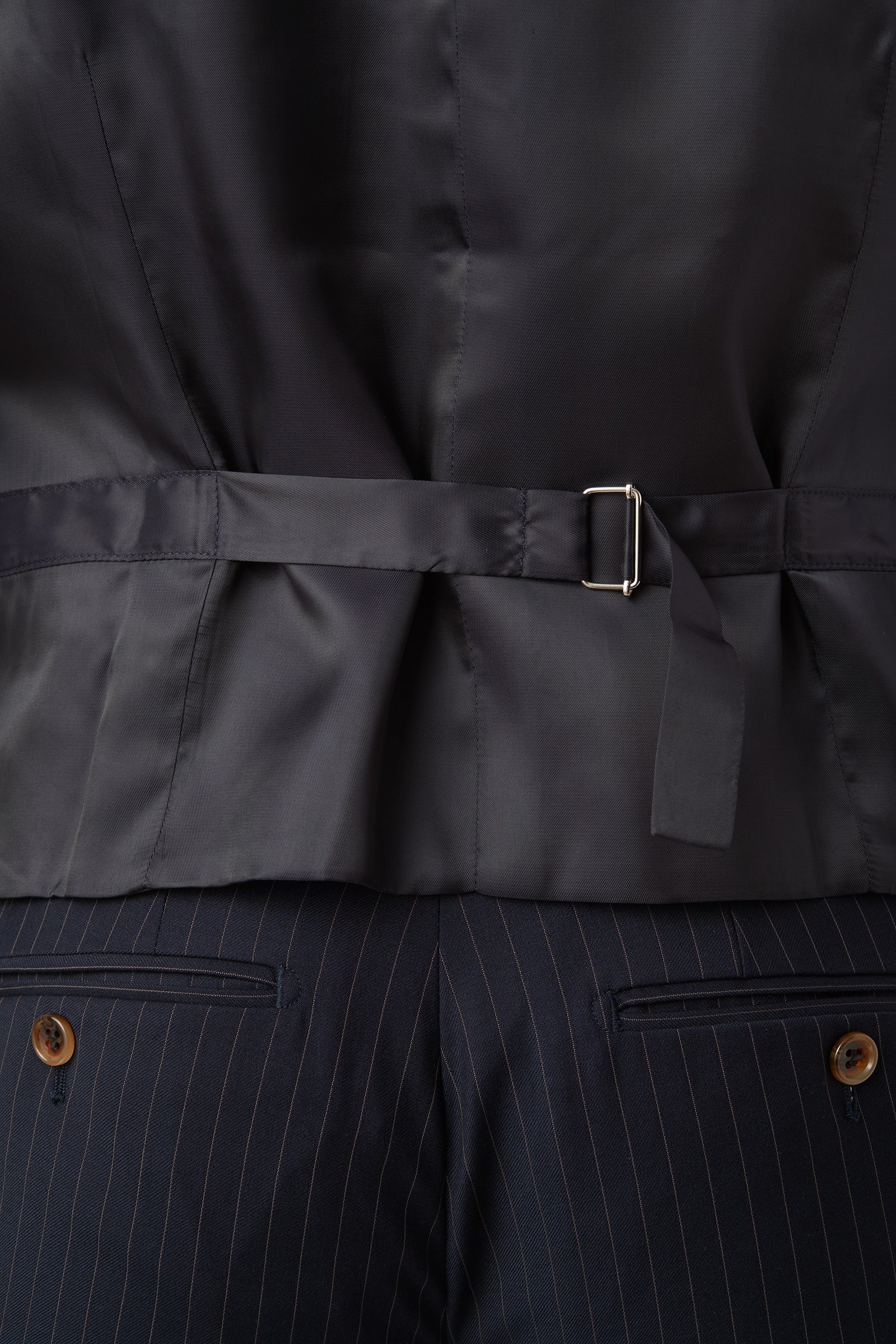 FDV455_SILVIO-VEST_PDEV0455V1_DNV_4_dmxi09_1763946207