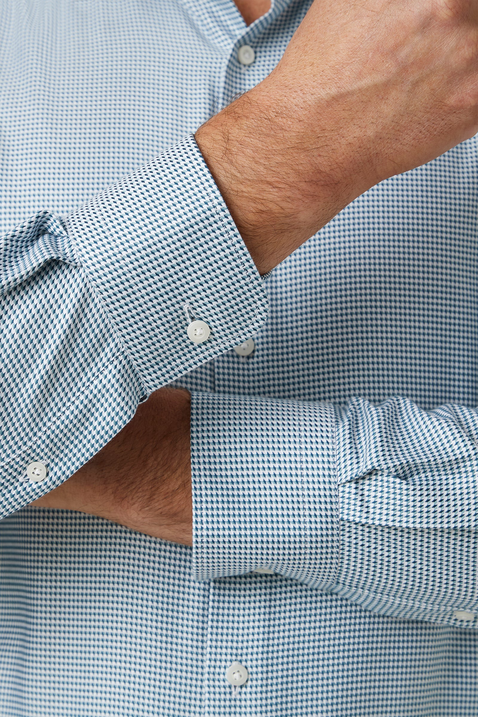 FDV481_MARCELL-SHIRT_PDHV000481_TEL_4_z5oom6_1766458715