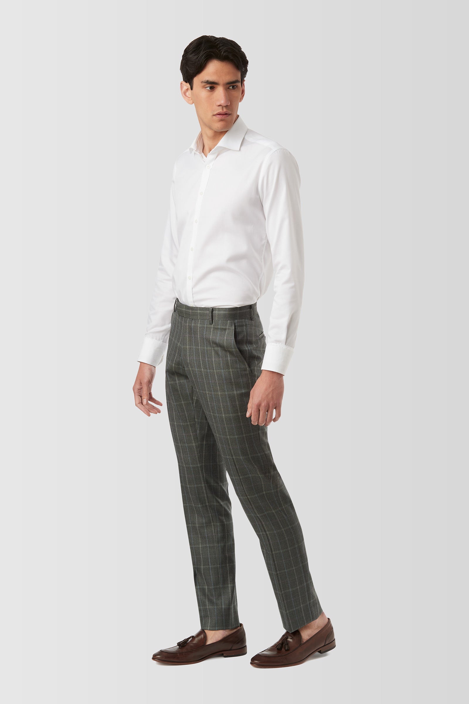 FGV603_CAPER-TROUSER_PGEV0603T1_OLV_2_wknxvr_1763942777