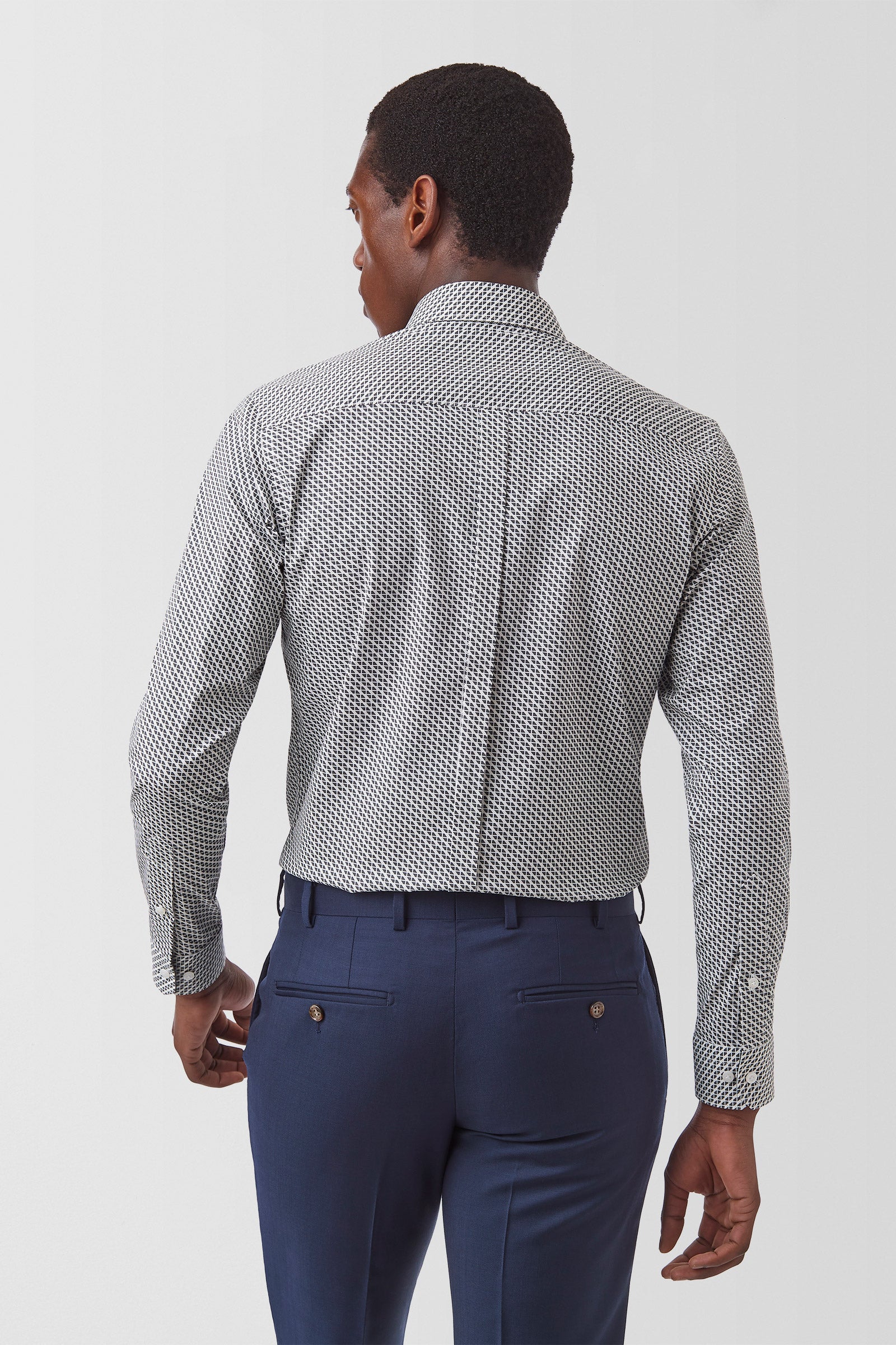 FGW662_REDOX-SHIRT_PGHW000662_MOS_3_vehlf7_1761154795