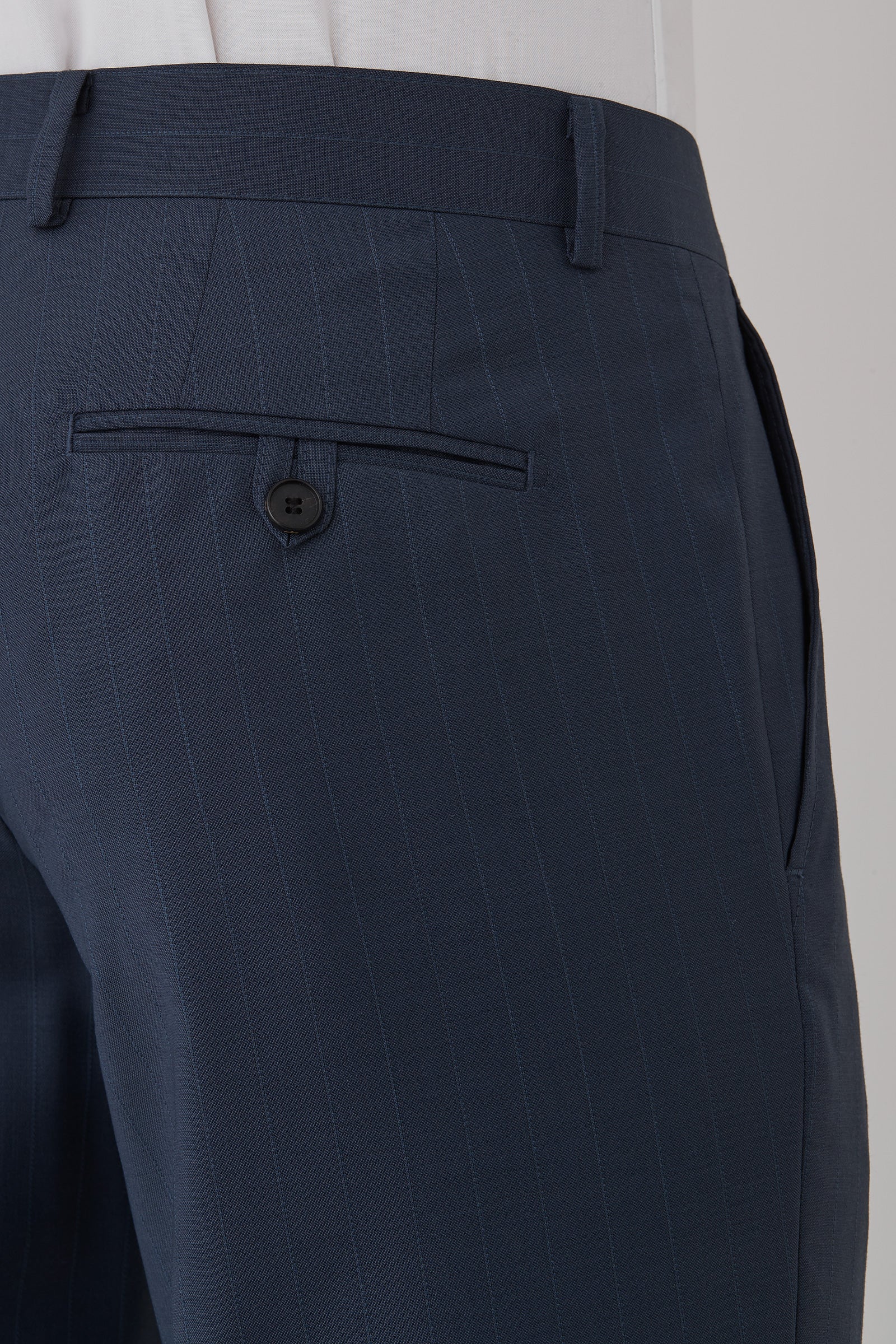 FJS827_RAZOR-TROUSER_PJES0827T1_OCE_4_gfbouz_1747628251