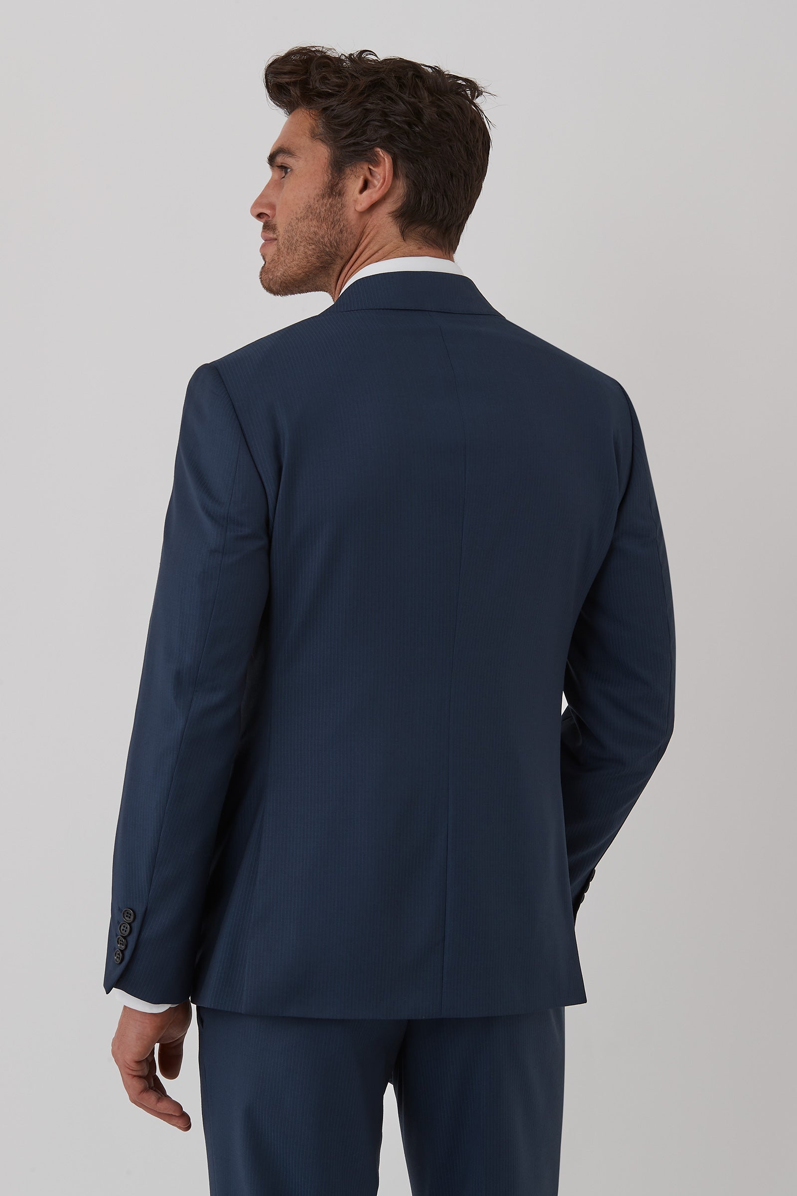 FJU893_COMPANION-JACKET_PJEU0893C1_TEL_4_fd1vy9_1747628288