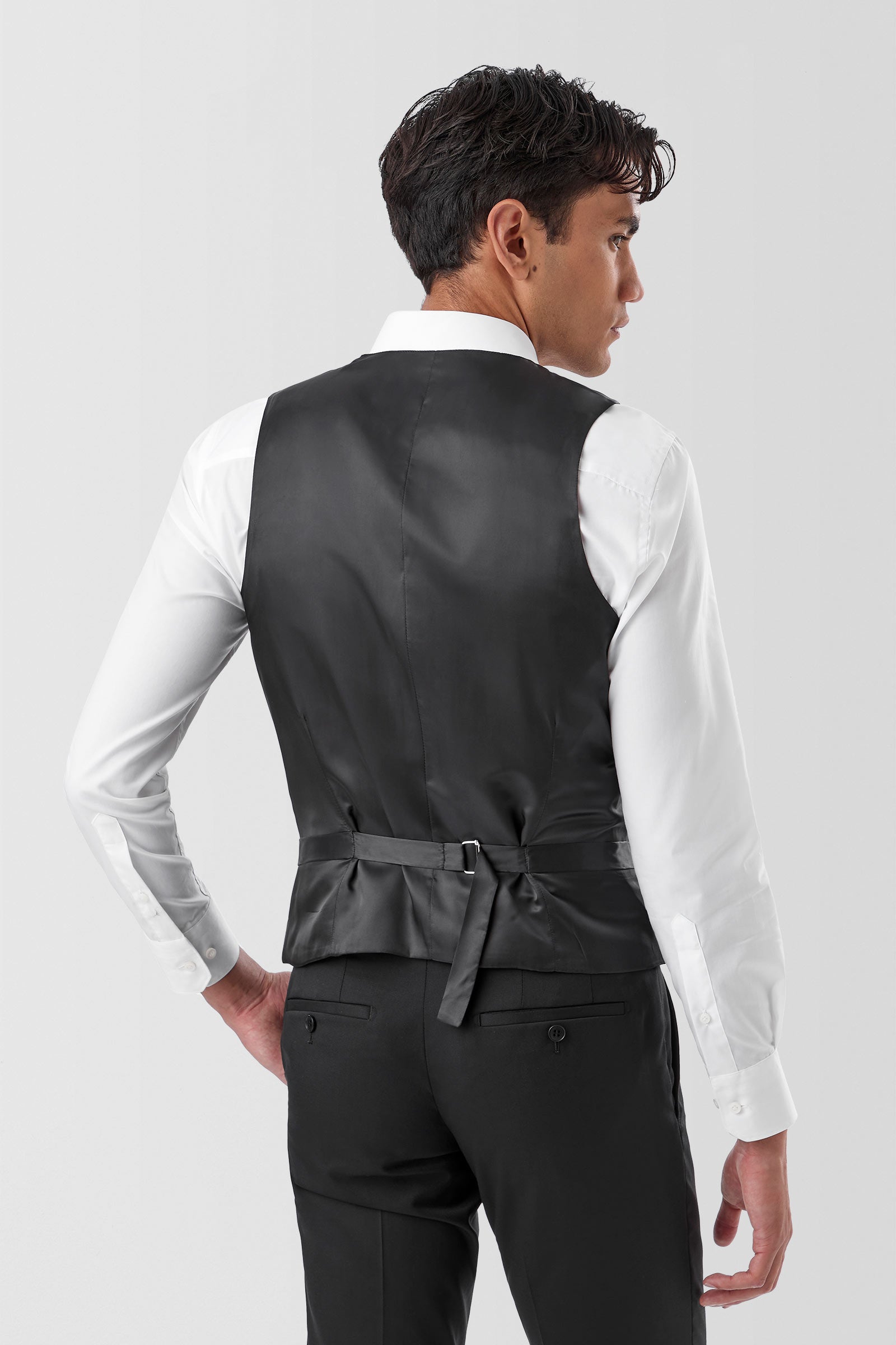 FMG100_MIGHTY-VEST_PGET0100V1_BLK_3_i8qvtj_1774470742