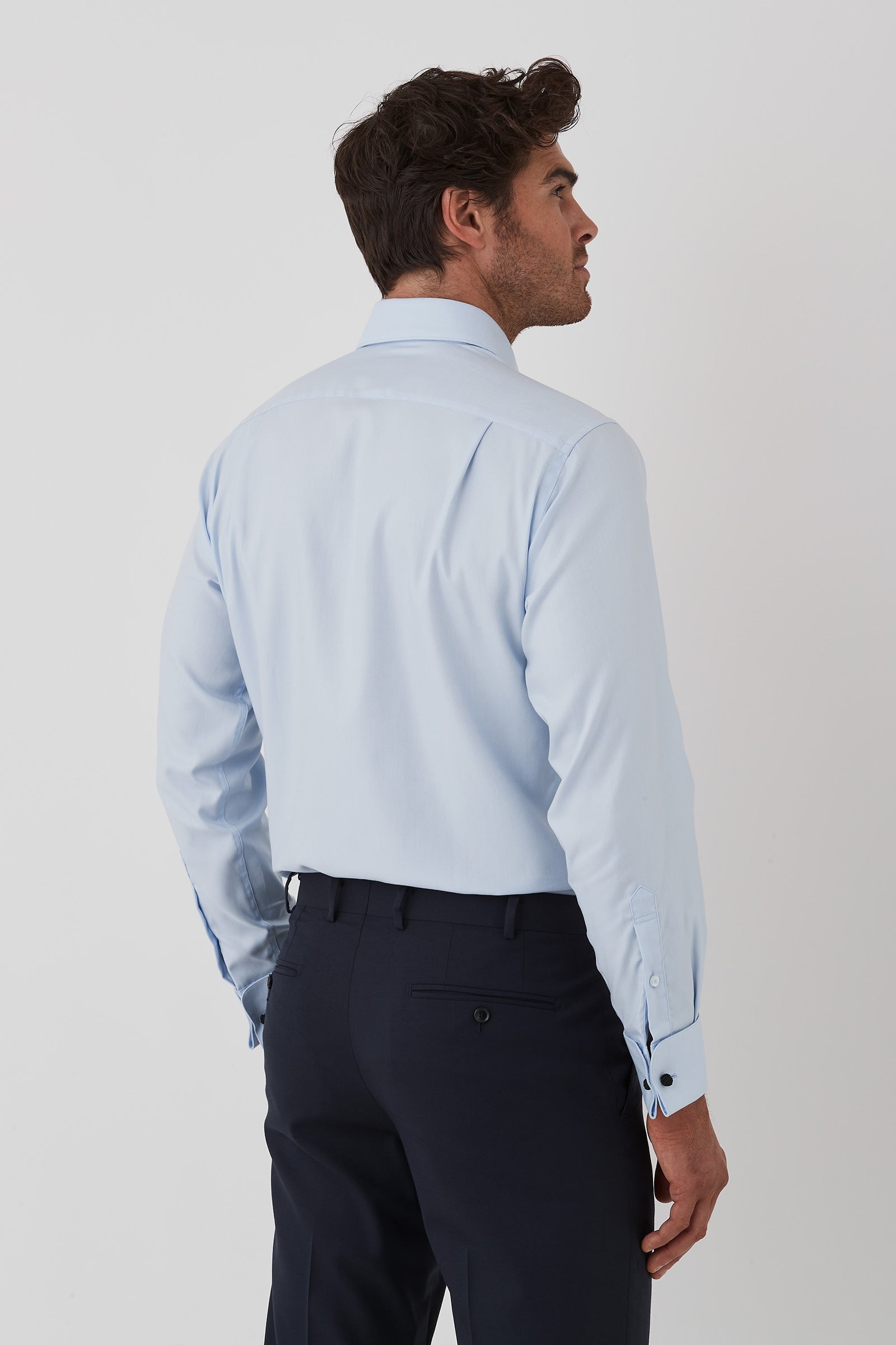 FN1040_BROOKS-SHIRT_PNHSS00040_SKY_5_ieackh_1753410017