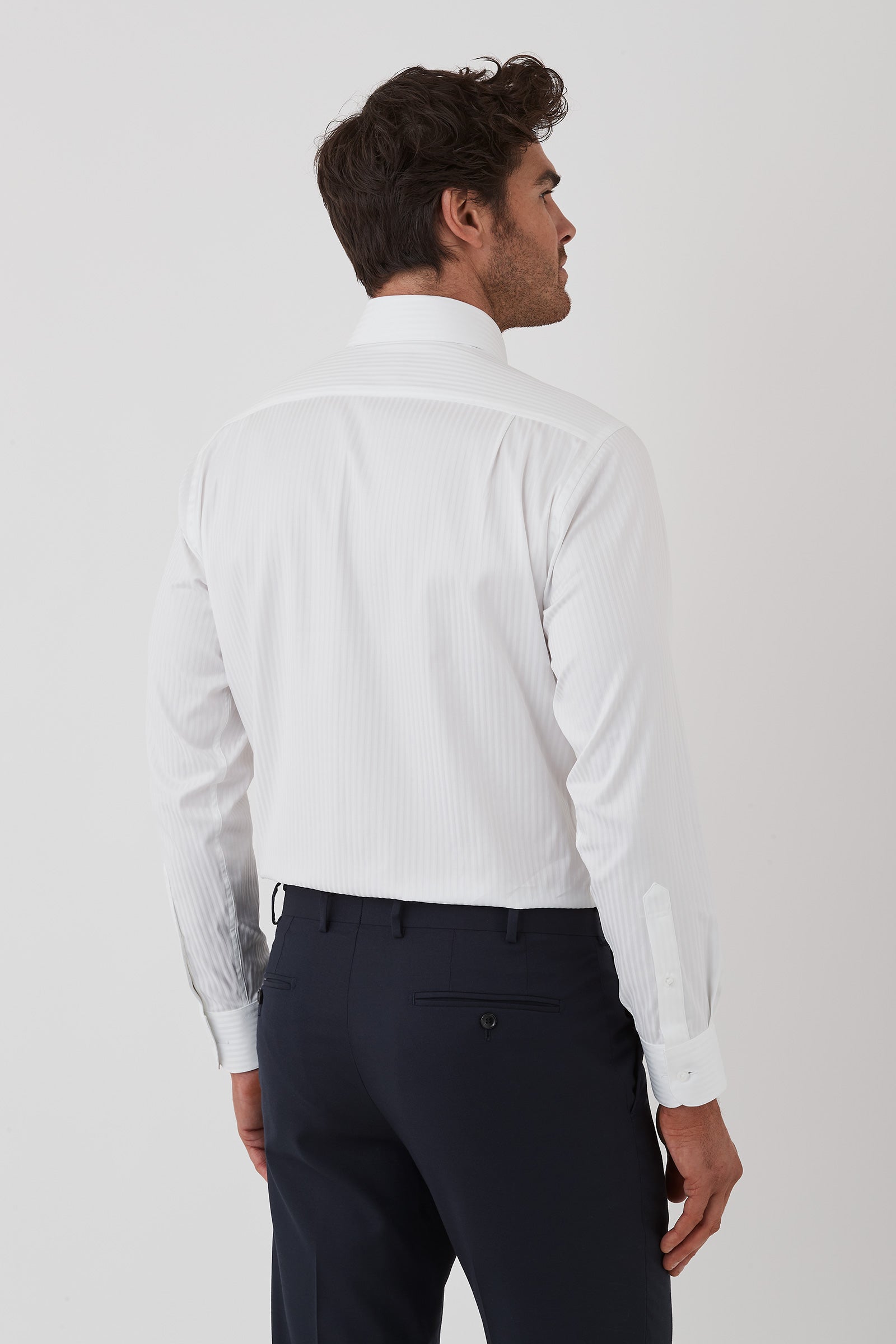 FN2510_LONDON-SHIRT_PNHU012510_WHT_4_vfemch_1756058228
