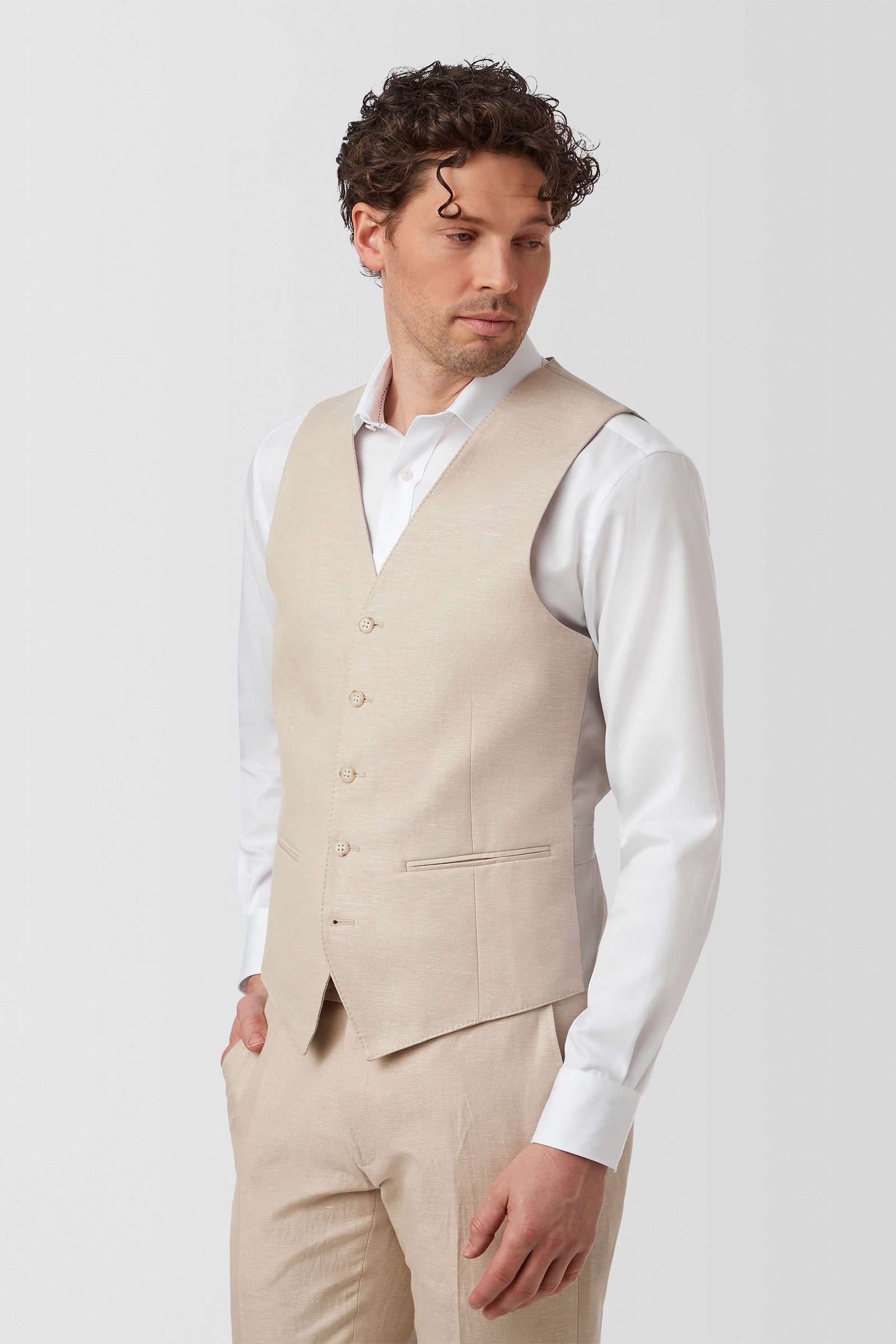 FU7019_KYLE-VEST_PUEU7019V1_SAN_2_rahxjl_1768096039