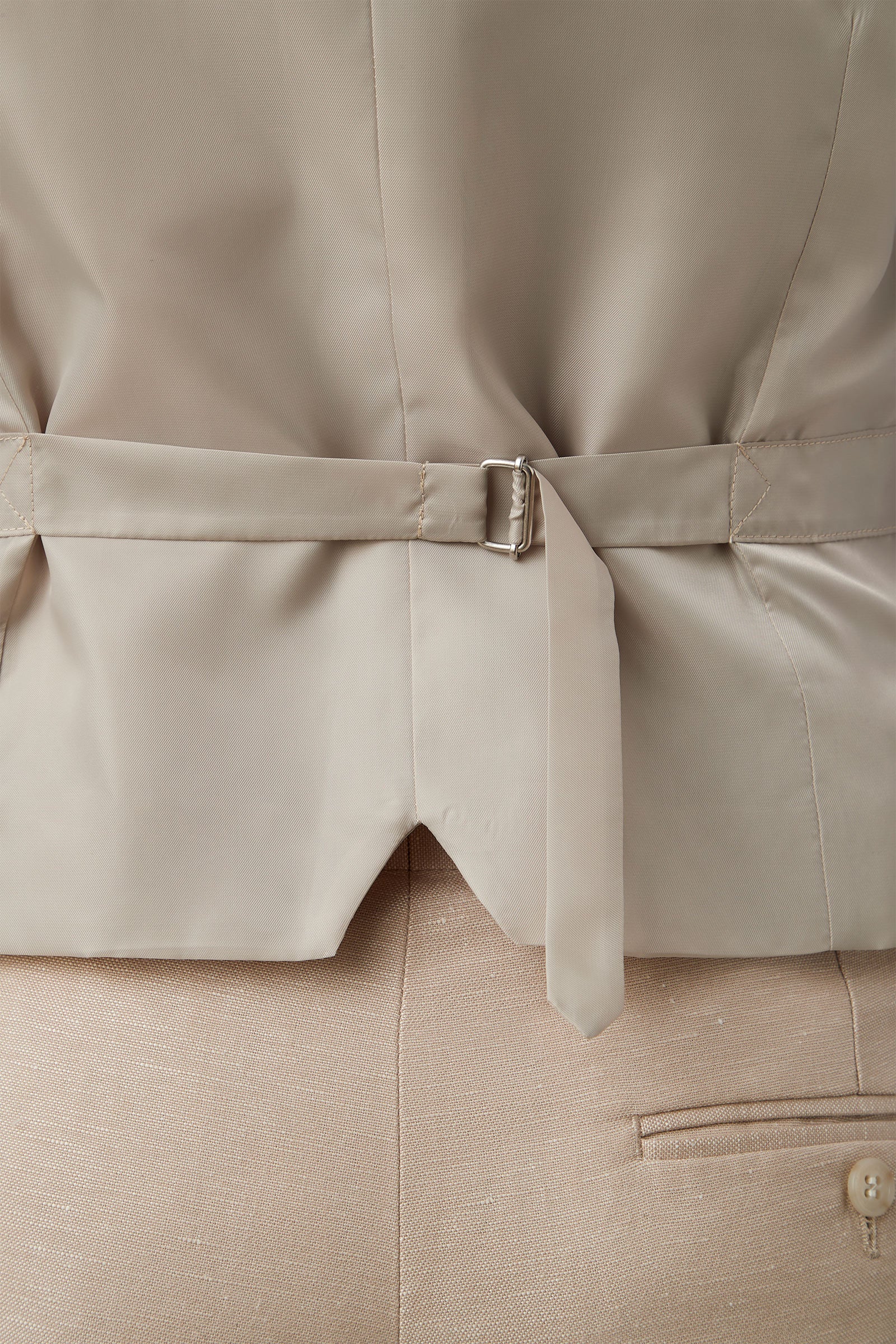 FU7019_KYLE-VEST_PUEU7019V1_SAN_4_zxrauv_1768096043